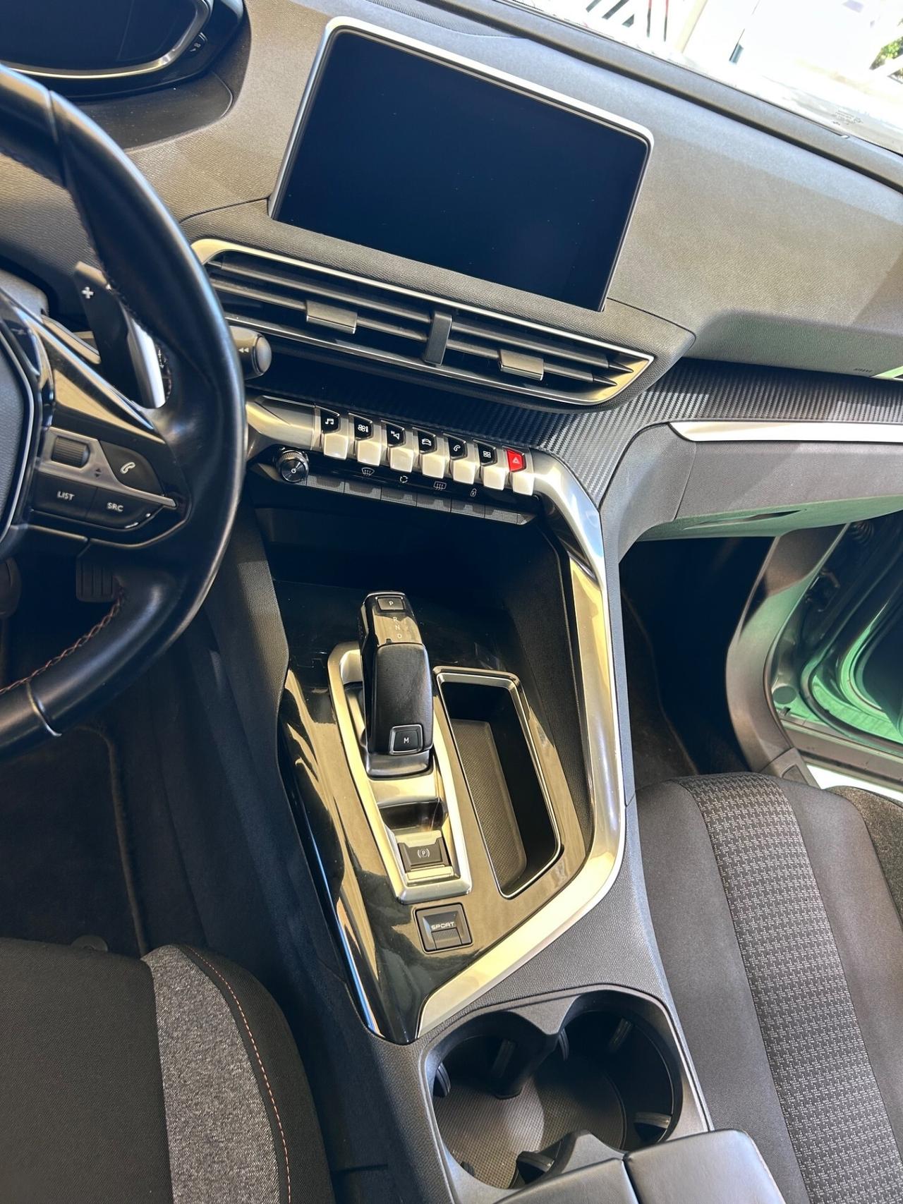 Peugeot 3008 BlueHDi 120 S&S Business