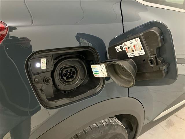 RENAULT Captur 1.6 E-Tech phev Intens 160cv auto my21