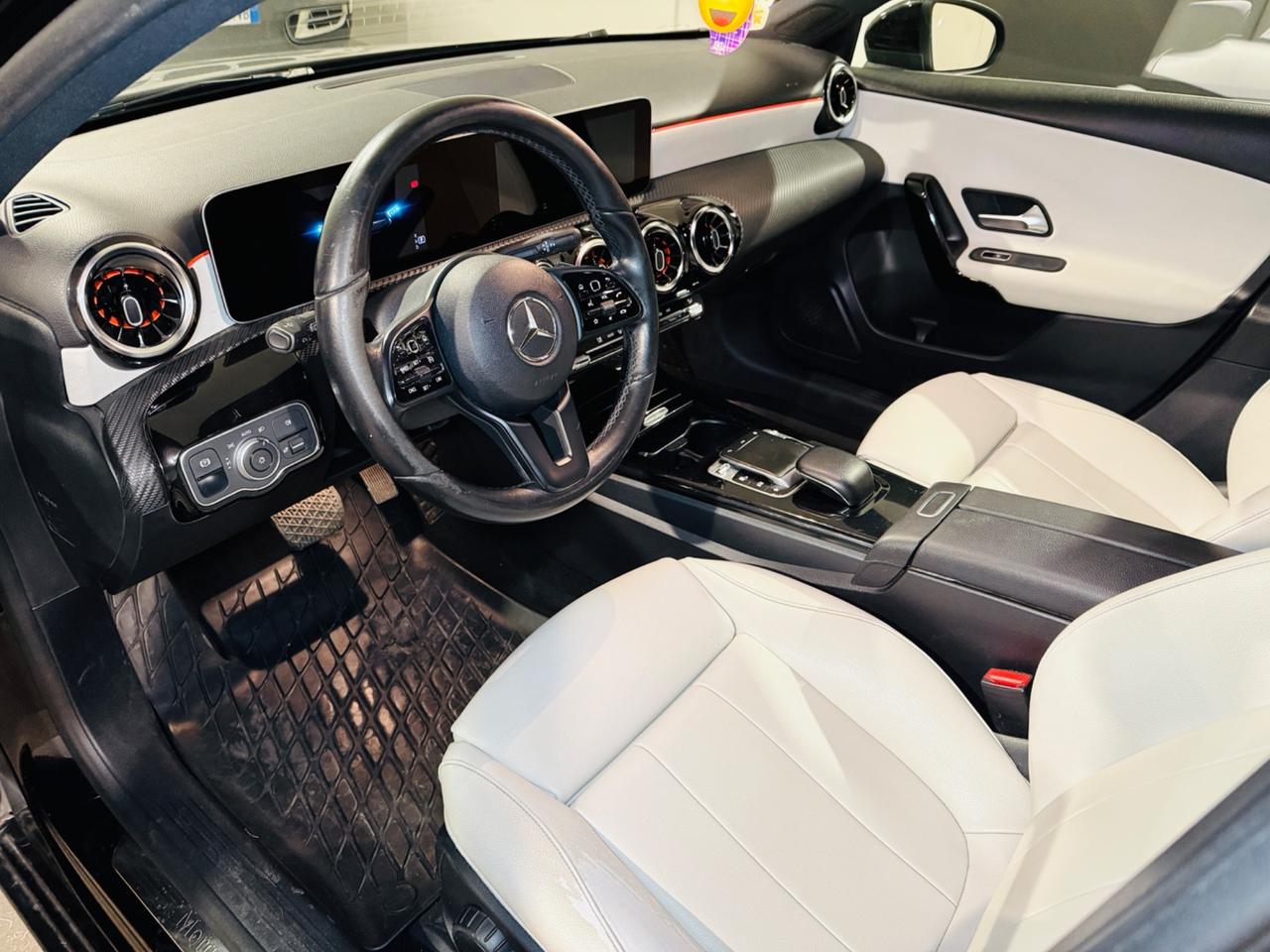 Mercedes-benz A 180 AUTOMATIC Special Edition*