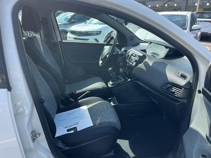 Lancia Ypsilon Ypsilon 1.0 FireFly 5 porte S&S Hybrid Silver Plus