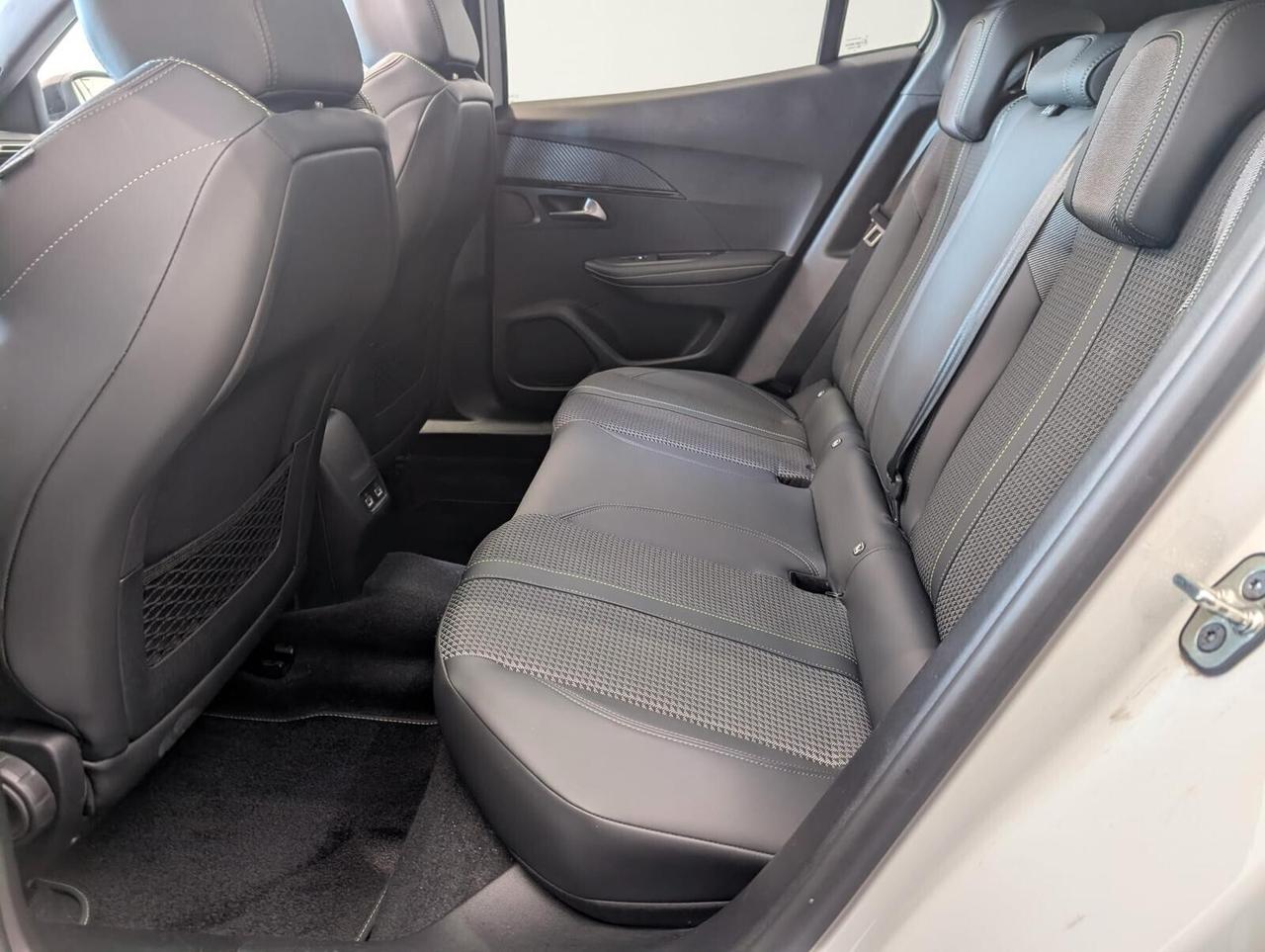 Peugeot 2008 BlueHDi 130 S&S EAT8 GT Pack