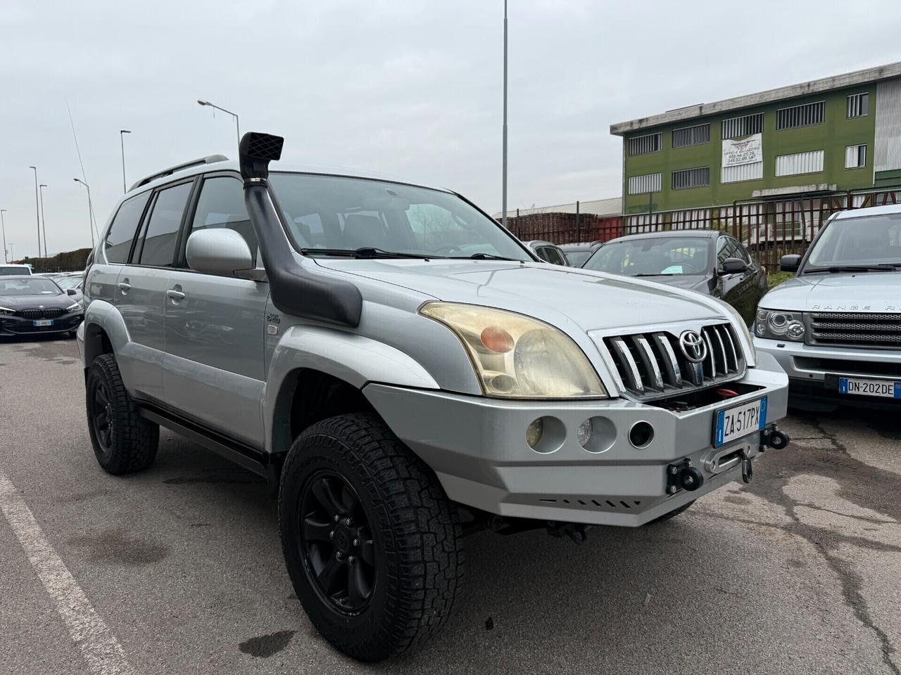 Toyota Land Cruiser 3.0 d 4x4 8 POSTI / Diesel-GPL