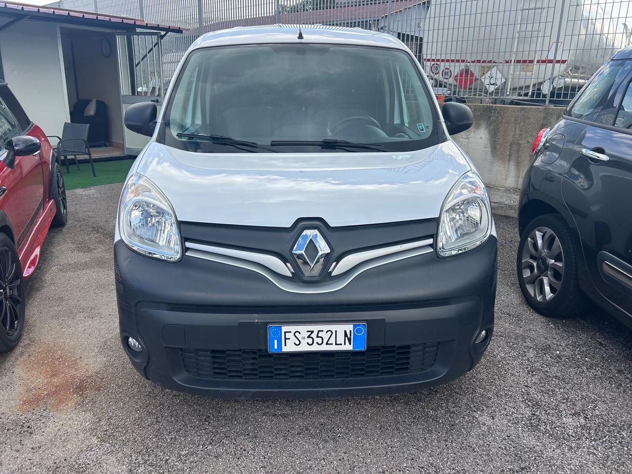Renault Kangoo 1.5 dCi 90CV coibentato 3 posti