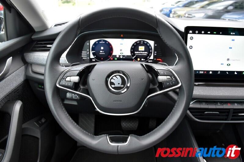 SKODA OCTAVIA WAGON 2.0 TDI 150 CV DSG SELECTION R18 + REARVIEW