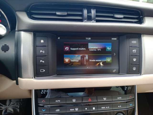 Jaguar XF XF 2.0d Portfolio awd 180cv auto
