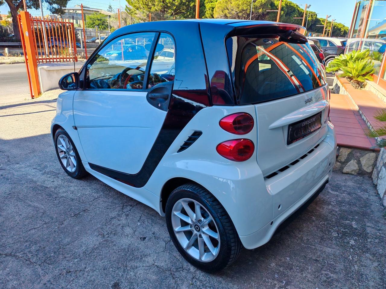 Smart ForTwo 1,0 benzina 09/2012 Cv70
