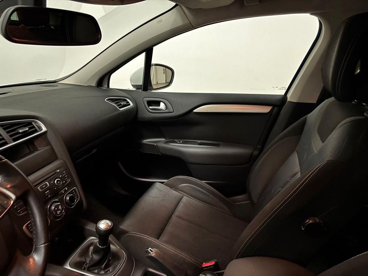 Citroen C4 1.4 VTi 95