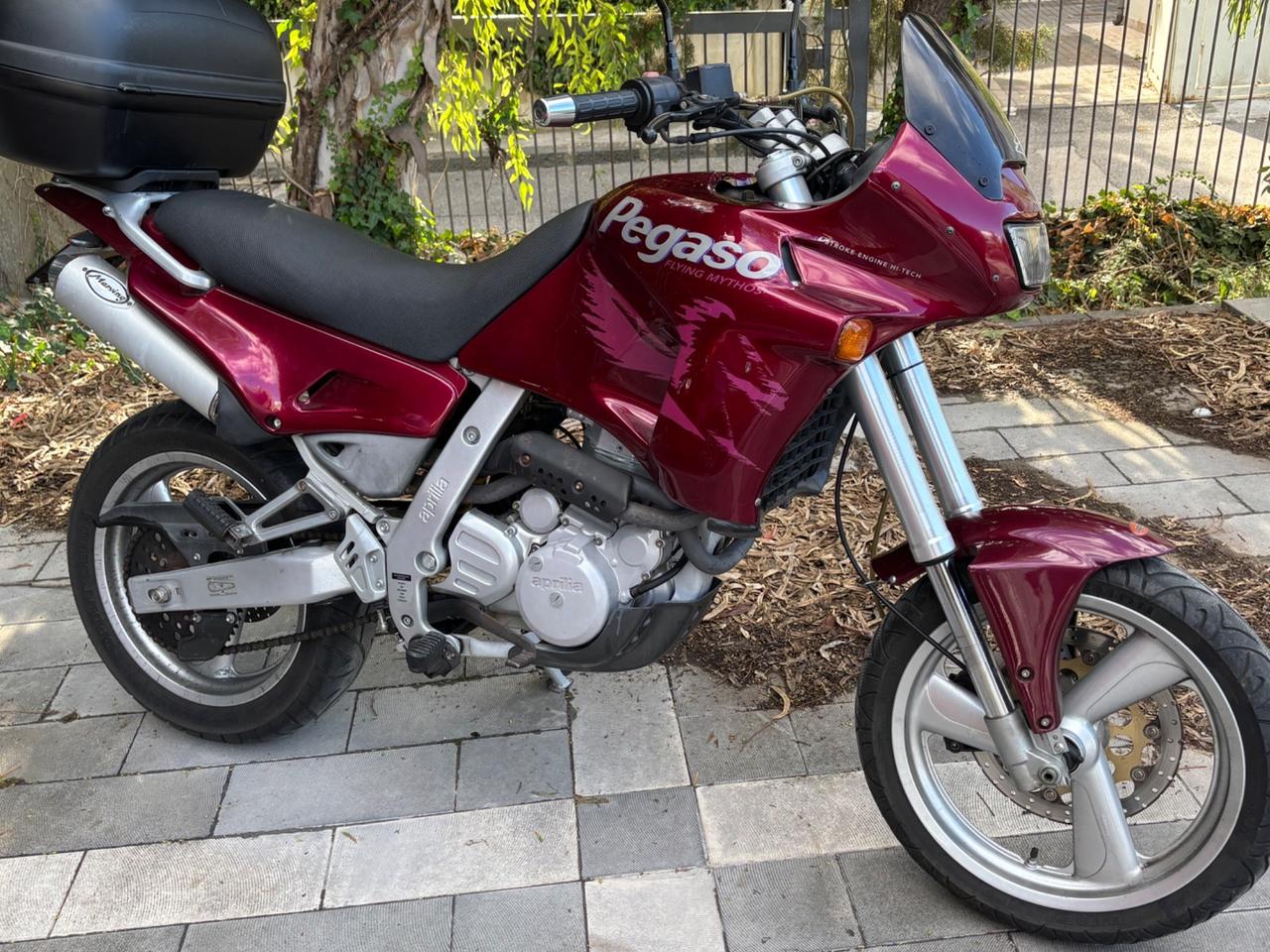 Aprilia Pegaso 650