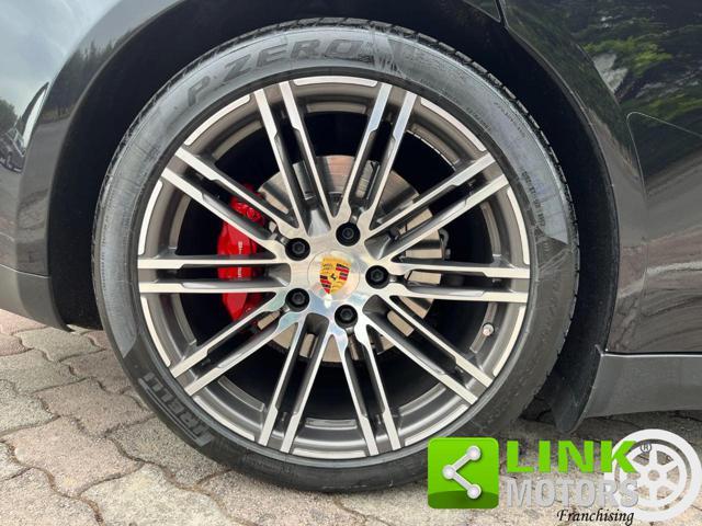 PORSCHE Panamera 4.8 GTS 440cv PDK