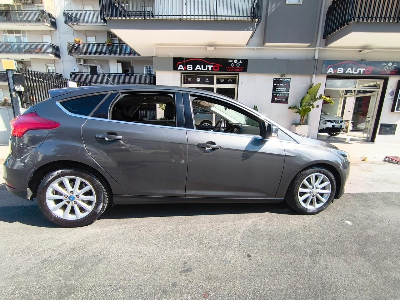 Ford Focus 1.5 TDCi 120 CV Start&Stop Powershift Titanium