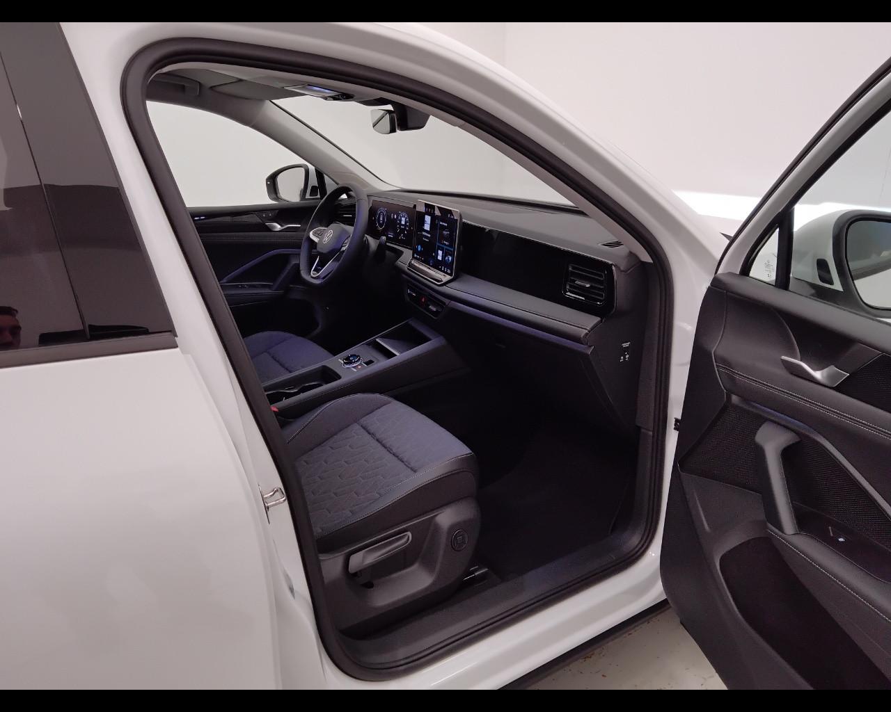 VOLKSWAGEN Tiguan III 2024 - Tiguan 2.0 tdi Life 150cv dsg