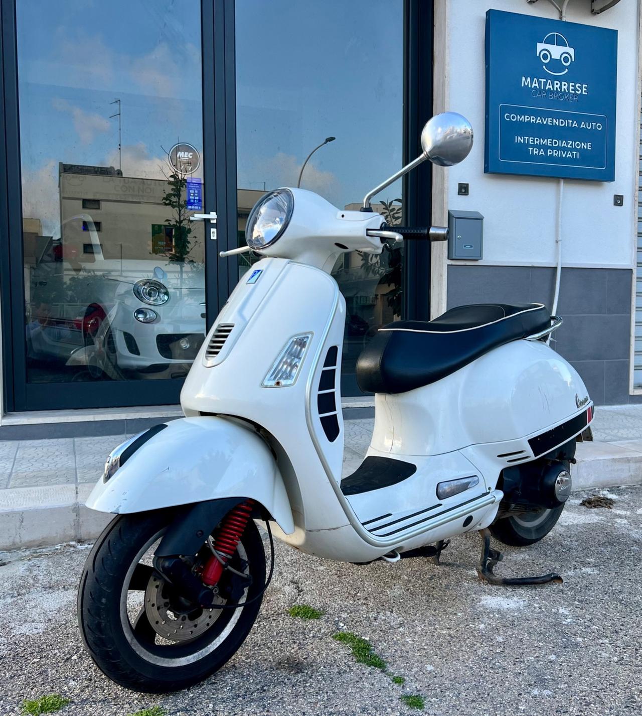 Piaggio Vespa 300 GTS I.E.