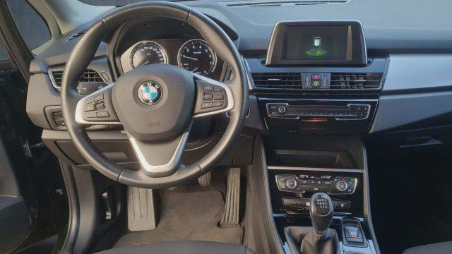 BMW 218 i Active Tourer Advantage