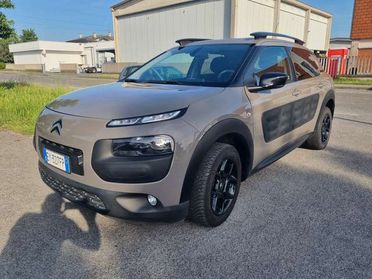 Citroen C4 C4 Cactus 1.2 puretech Shine 82cv