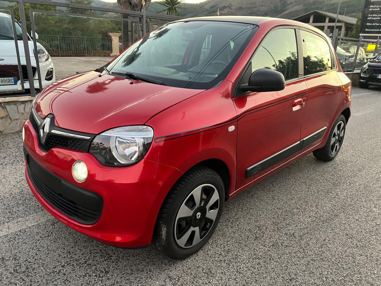 Renault Twingo SCe EDC limited