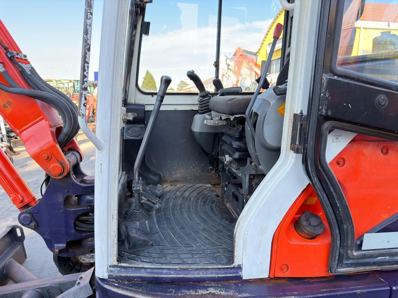Mini escavatore KUBOTA U50-3a