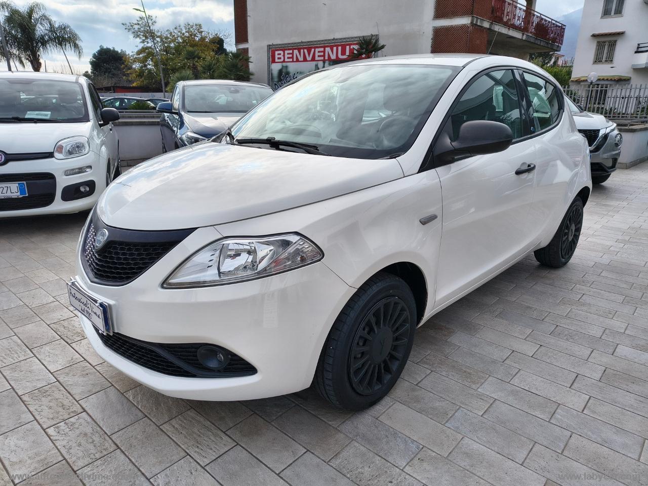 LANCIA Ypsilon 1.2 69 CV 5p. S&S Elefantino Blu