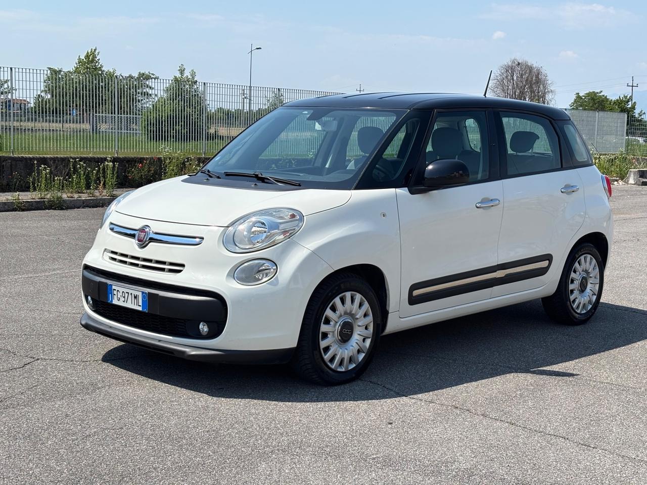 Fiat 500L 1.6 MJT 120CV AUTOCARRO N1