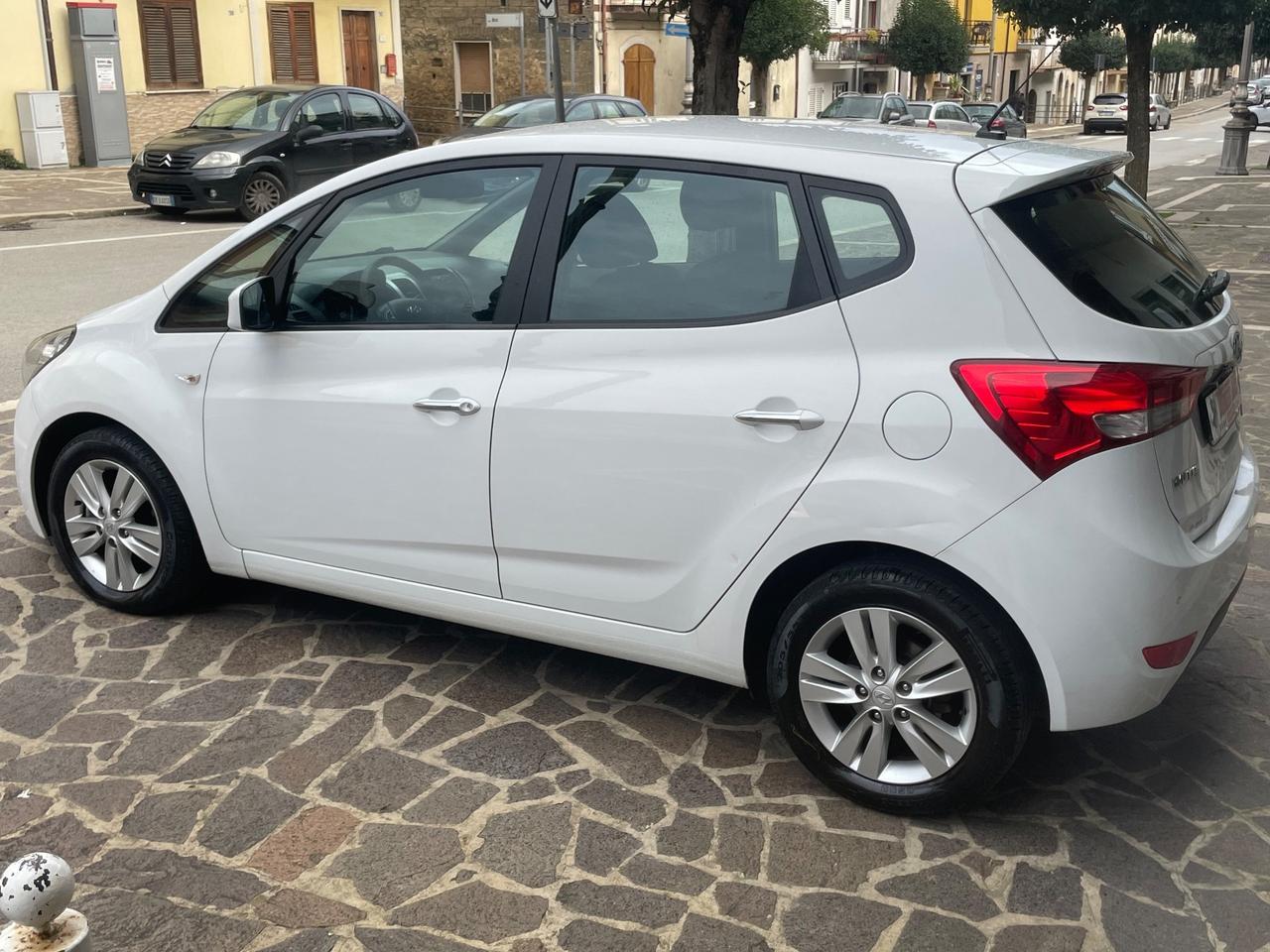 Hyundai iX20 1.4 CRDI 77 CV 6M LIGHT 99000 KM