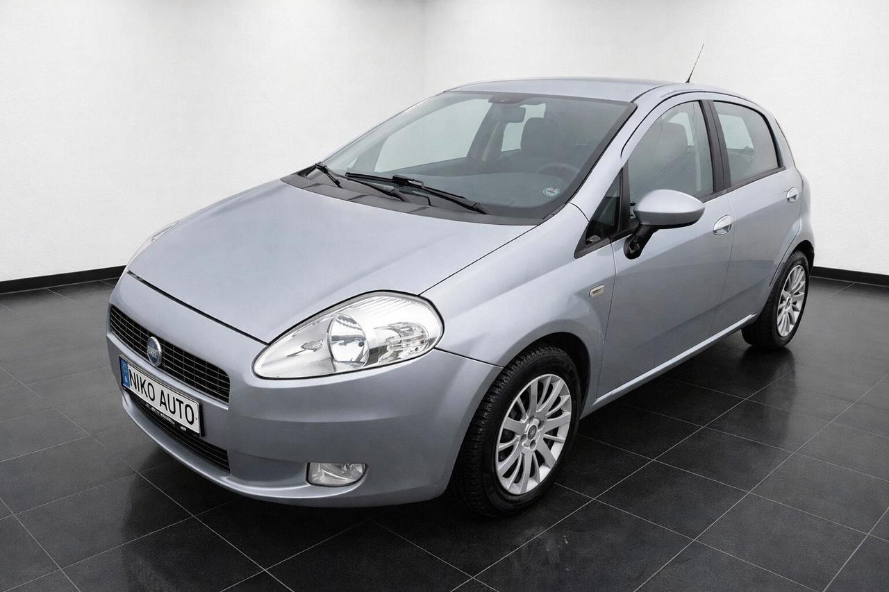 Fiat Grande Punto 1.3 MJT 90 CV 5P Emotion NAVI TEL NEOPAT €4 CATTENA NUOVA