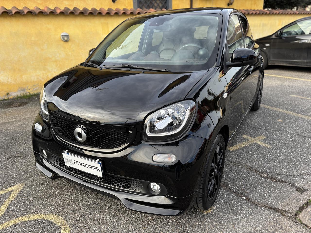 Smart ForFour ALL BLACK