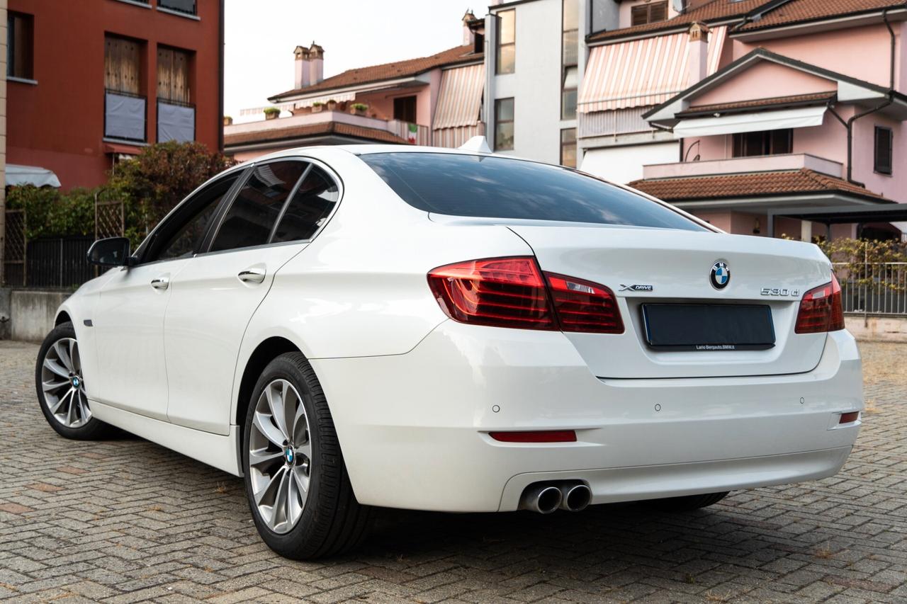 BMW 530d xDrive Luxury Steptronic - 2015
