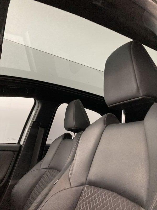 Toyota Yaris Hybrid Lounge MY22