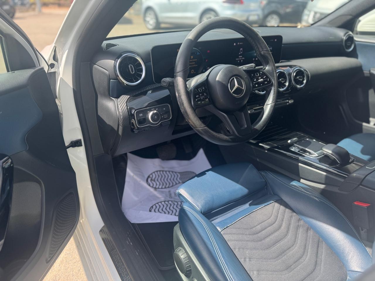 Mercedes-benz A 180 A 180 d Automatic Premium