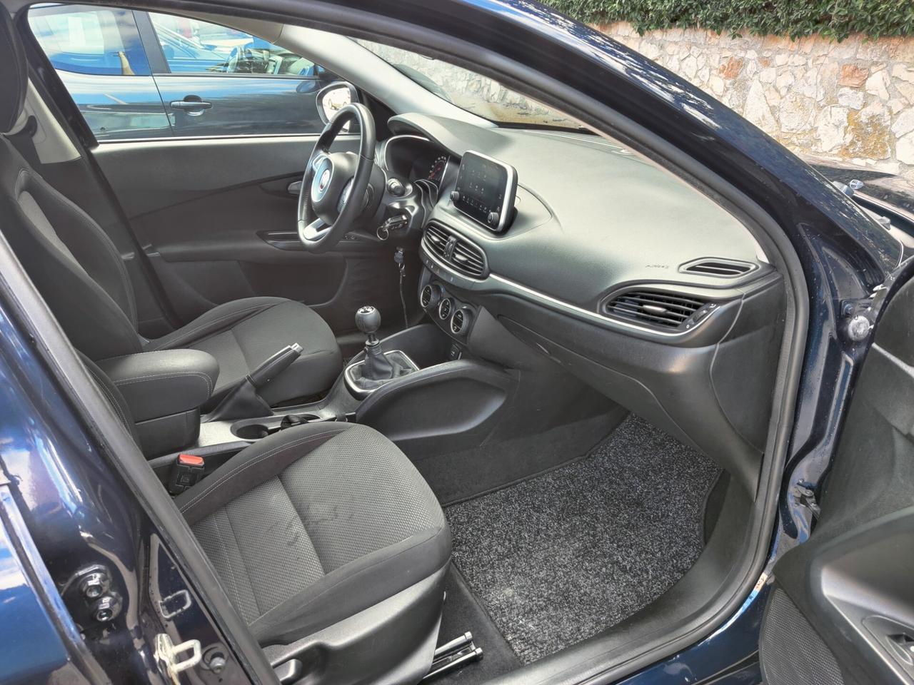 Fiat Tipo 1.6 Mjt S&S SW Lounge 2017