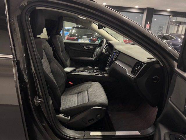 VOLVO V60 B4 (d) 197CV automatico Core