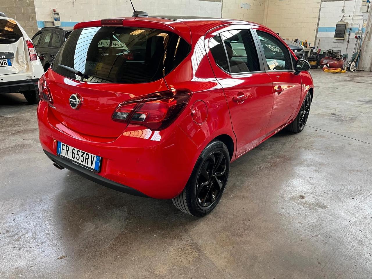 Opel Corsa 1.2 5 porte