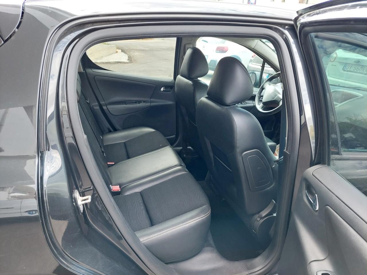 Peugeot 207 1.6 8V HDi 93CV 3p. Allure