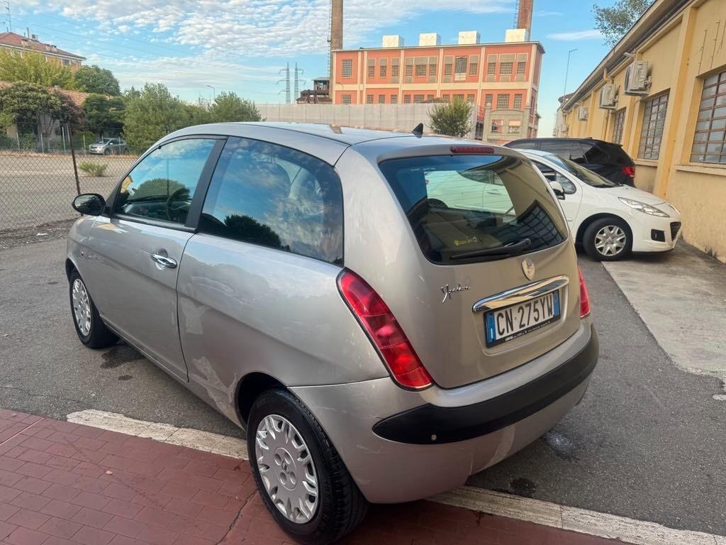 Lancia Ypsilon 1.2 16V Oro 120000km