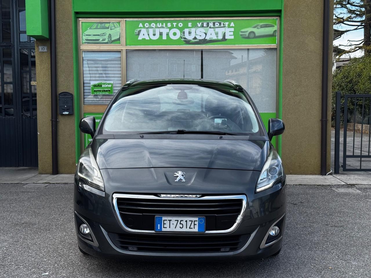 Peugeot 5008 1.6 HDi 115CV Allure