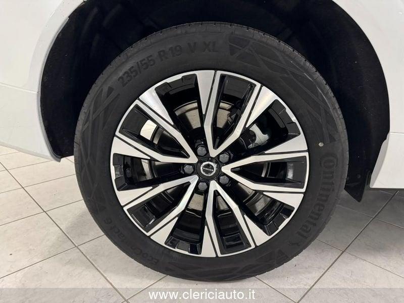 Volvo XC60 B4 (d) automatico Plus Dark - KM0