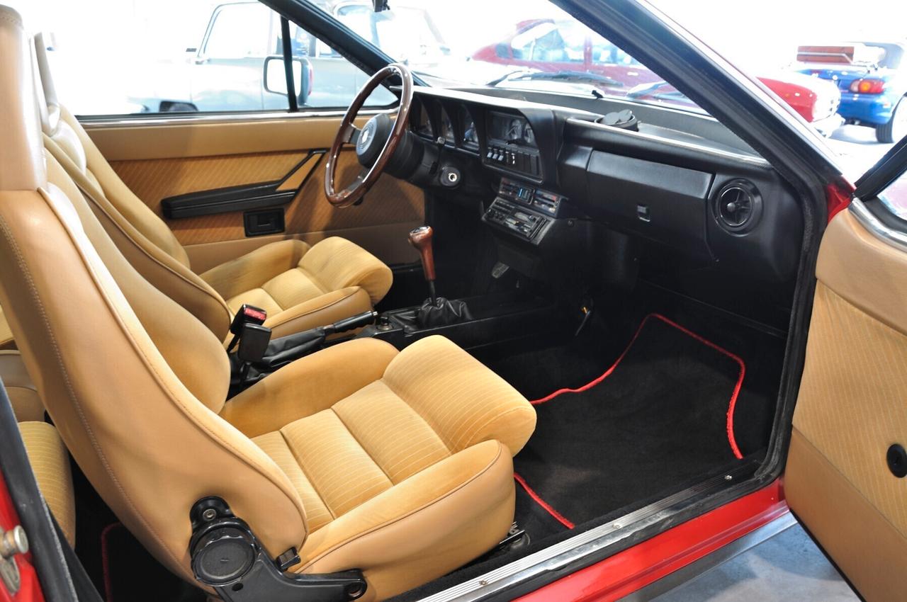 Alfa Romeo Alfetta GTV 2.0