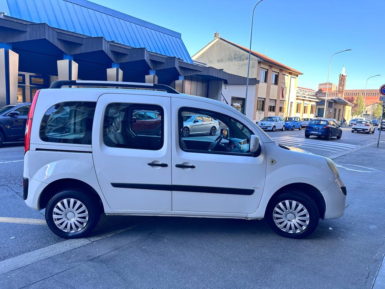 Renault Kangoo 1.6 105CV 5 porte Benzina/GPL fino 2030