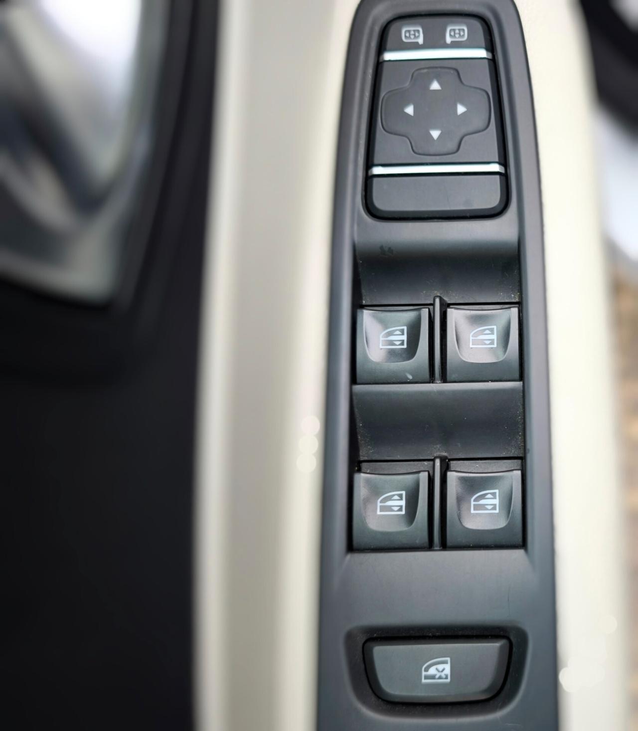 Renault Captur TCe 12V 90 CV Business