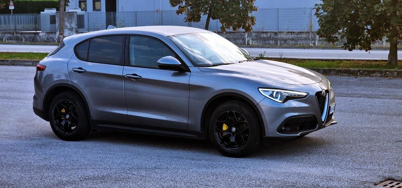 Alfa Romeo Stelvio 2.2 Turbodiesel 190 CV AT8 Q4
