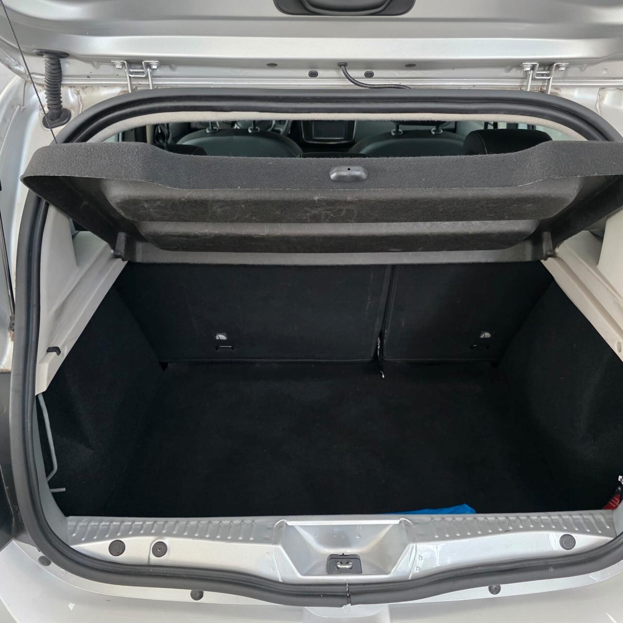 Dacia Sandero 1.0 BENZINA NEOPATENTATI