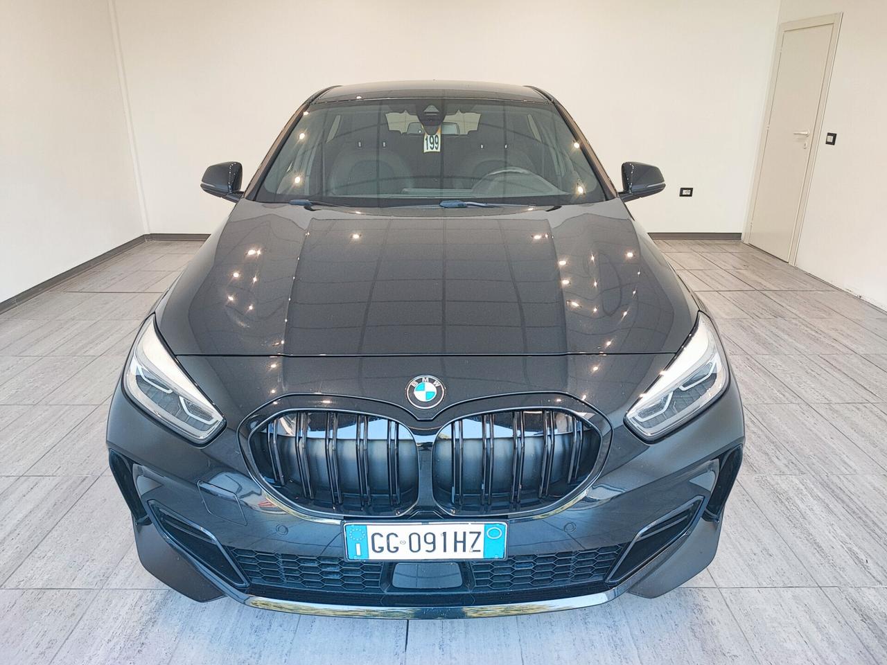 Bmw 118 118d 5p. Msport