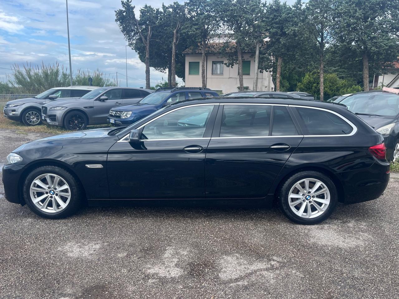 Bmw 520 520d xDrive Business aut.4x4 garanzia 12 mesi