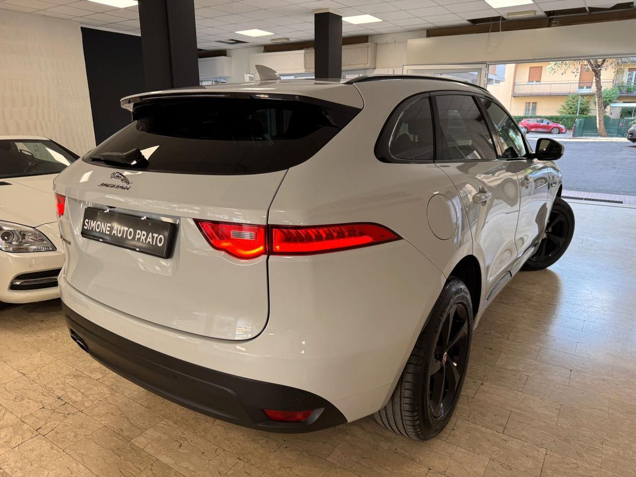 Jaguar F-Pace 2.0 D 180 CV AWD Portfolio
