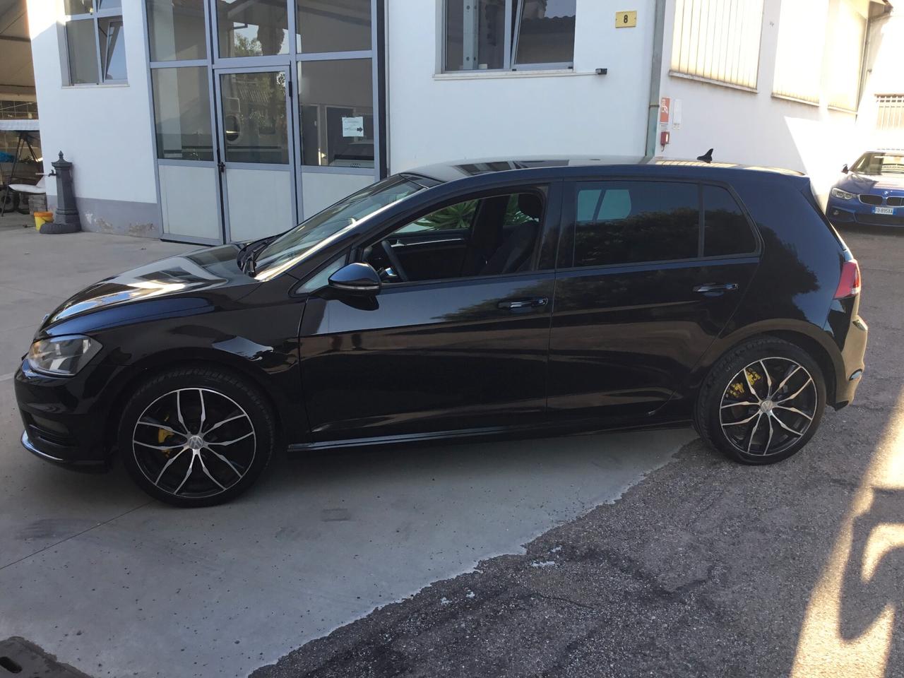 Volkswagen Golf 1.6 TDI 110 CV 5p. ALLESTIMENTO Rline