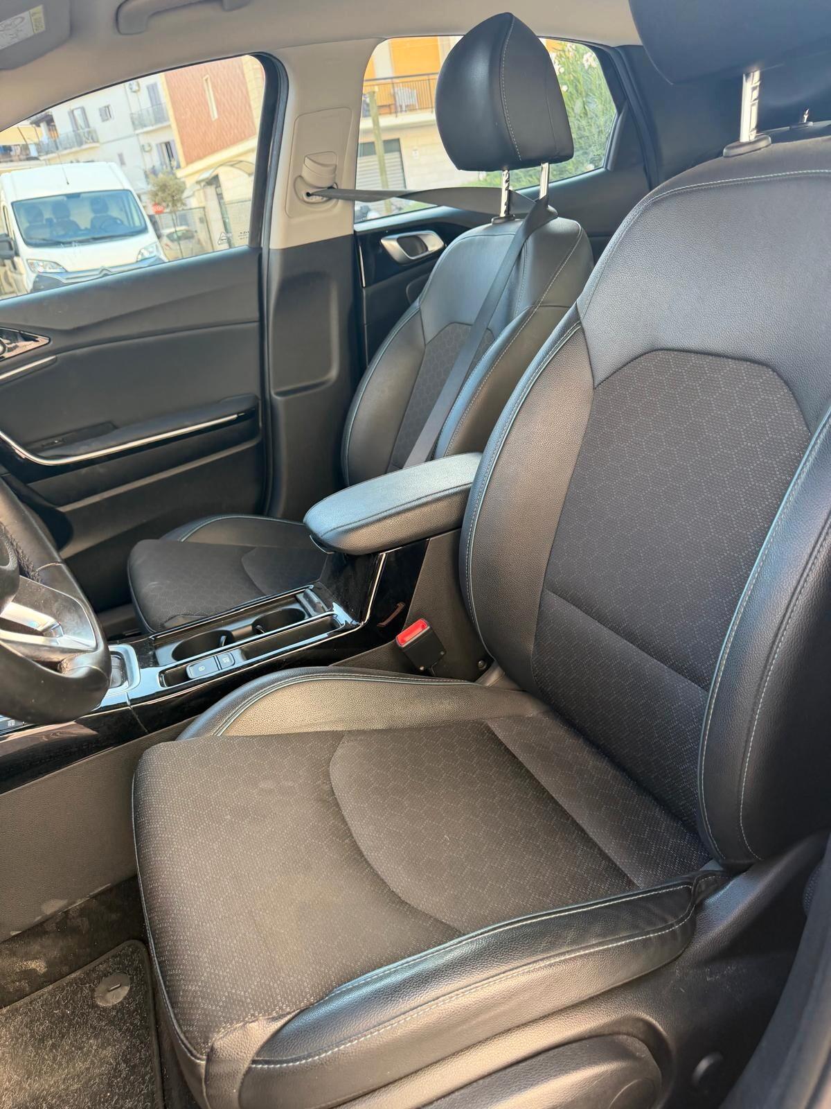 Kia XCeed 1.6 CRDi 136 CV MHEV DCT Business