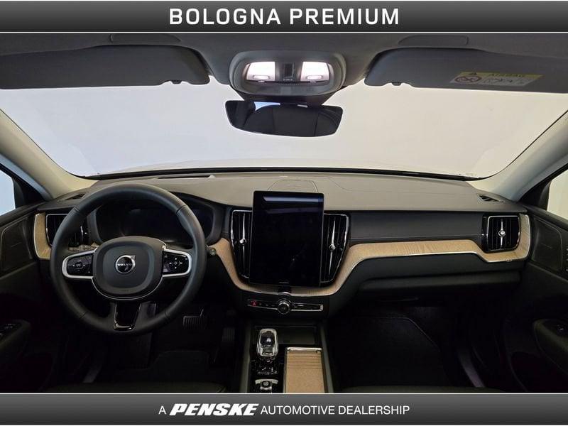 Volvo XC60 XC60 B5 AWD automatico Ultra Dark