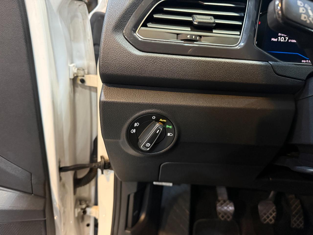 Volkswagen T-Roc I 2019 1.0 tsi Advanced