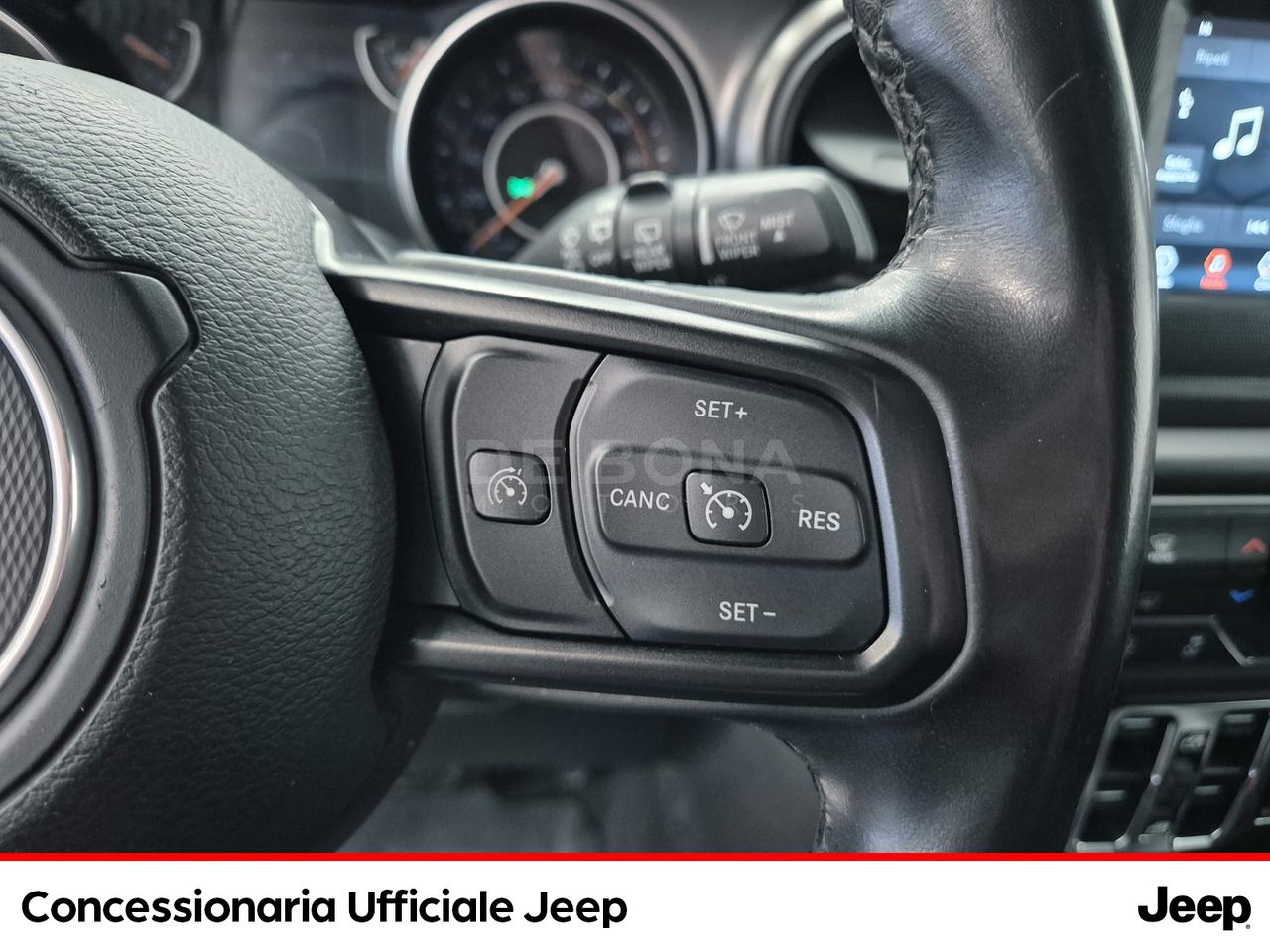 Jeep Wrangler unlimited 2.0 turbo sport auto