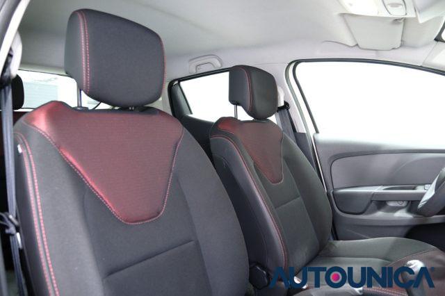 RENAULT Clio 1.2 75 CV 5 PORTE LIFE NEOPATENTATI
