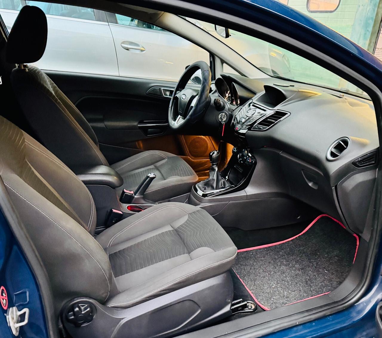 Ford Fiesta 1.5 TDCi 75CV 3 porte Ok Neopatentati